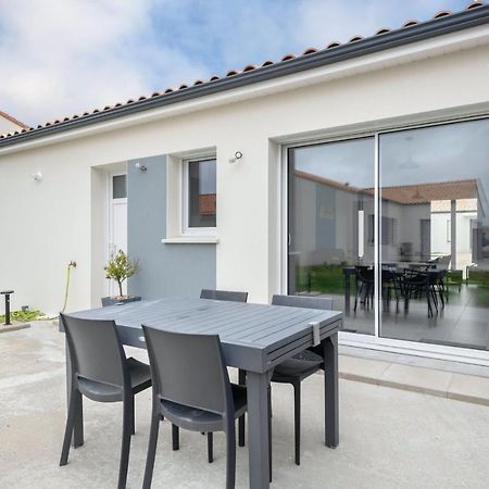 Maison Moderne Pour 7 Personnes A Saint-Michel-Chef-Chef Exterior foto